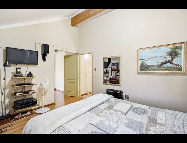 5 BEDROOM HOUSE FOR SALE IN BARBEQUE DOWNS